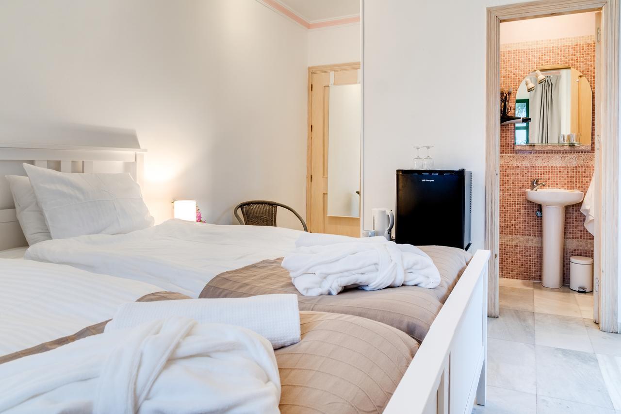 Hostal Alegre ネルハ エクステリア 写真